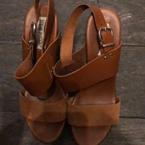 Brown leather platform sandal
